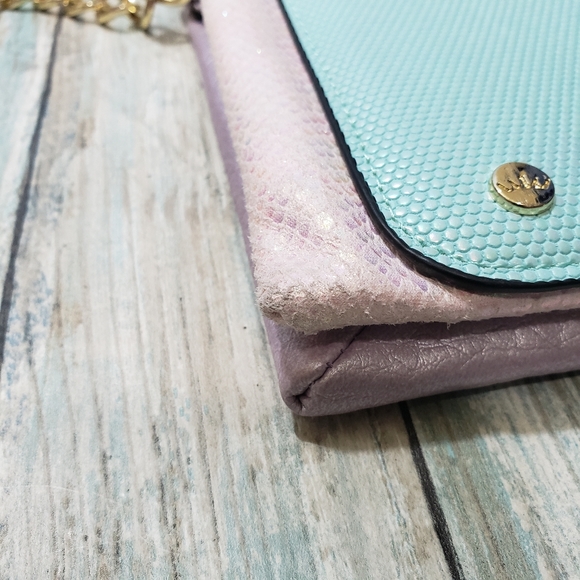 Juice Couture Crossbody Purse! - Picture 10 of 12